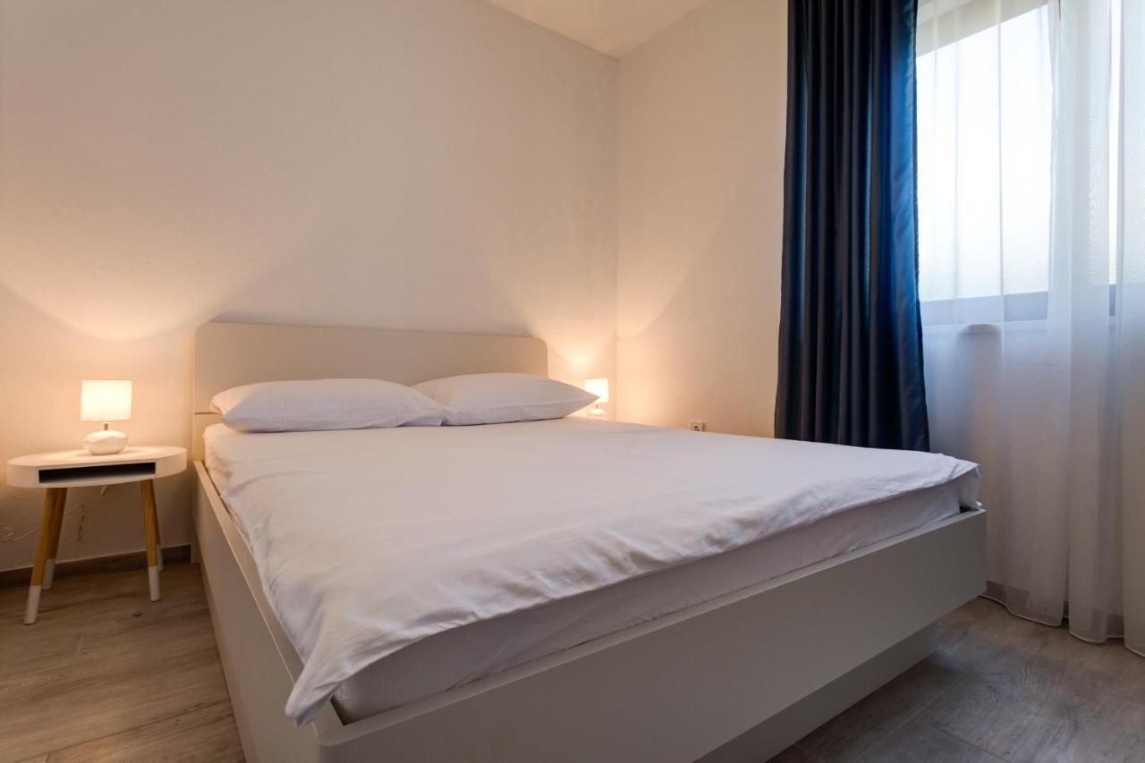 Love Apartments Zecevo Exterior photo