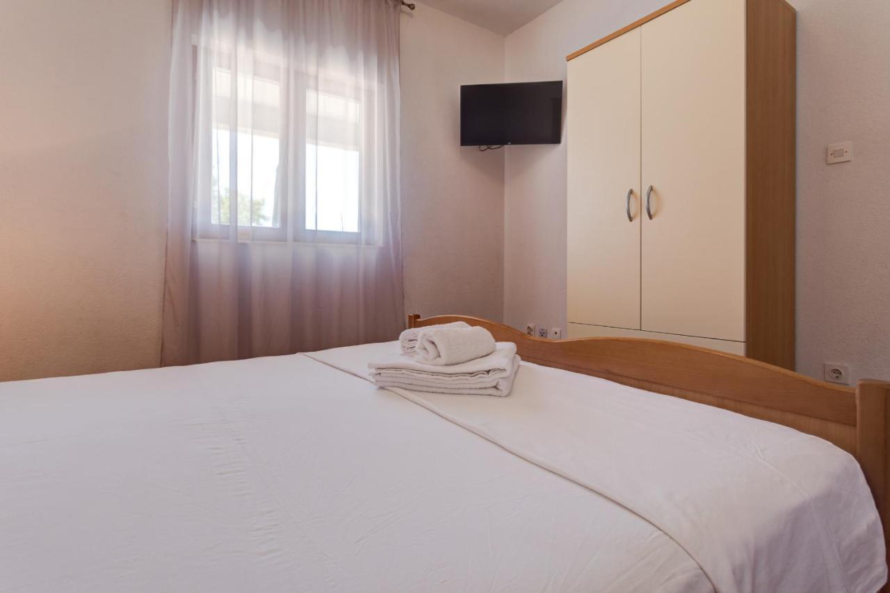Love Apartments Zecevo Exterior photo